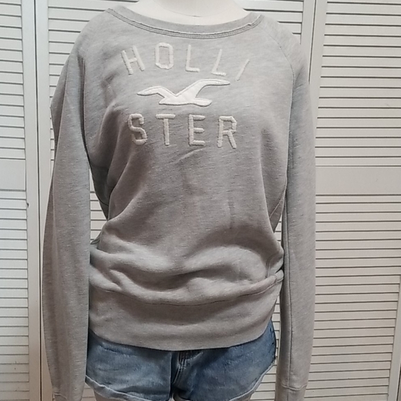 Hollister Sweatshirt - Picture 1 of 4